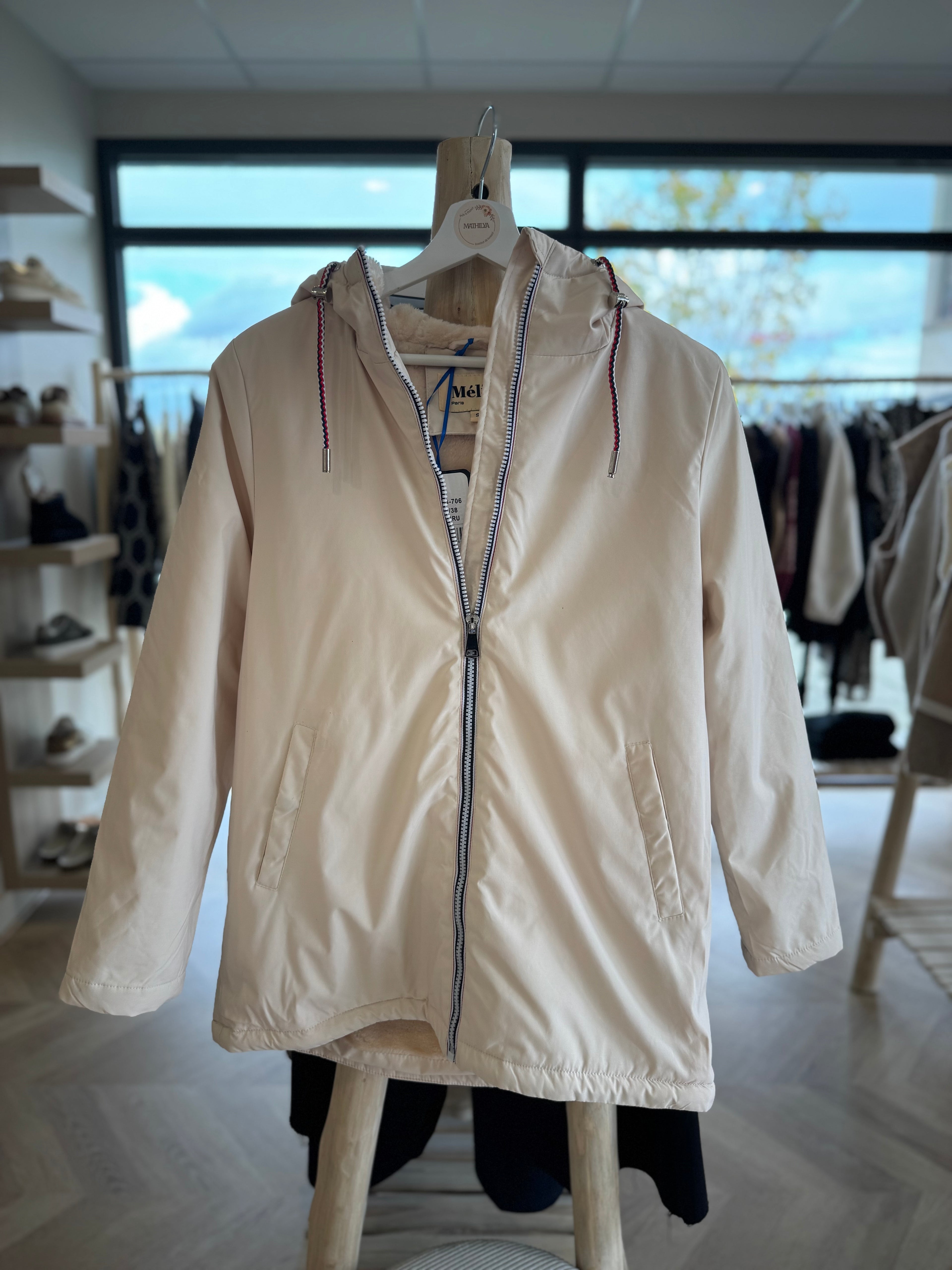 Imperméable beige doublé moumoute