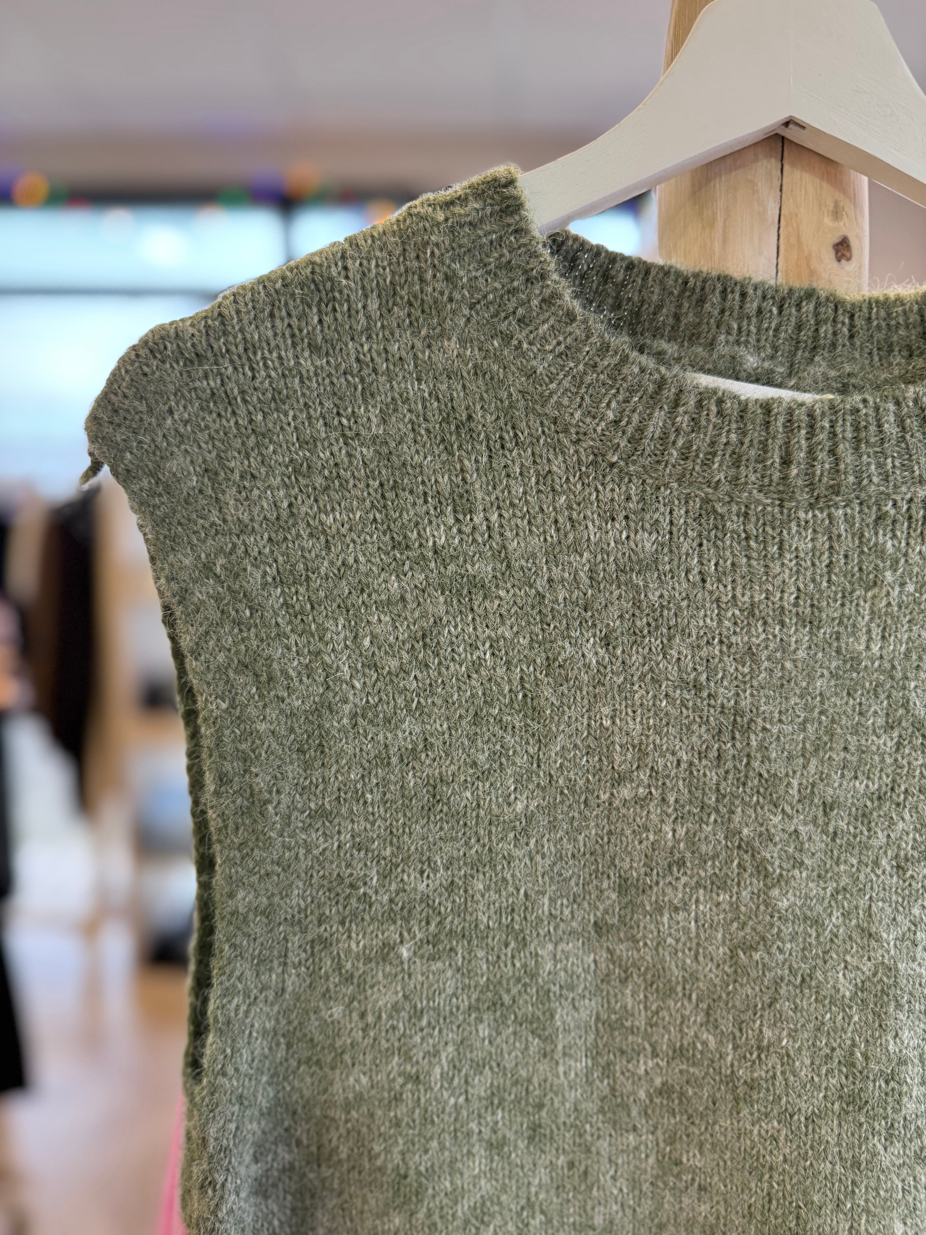 Pull sans manches olive