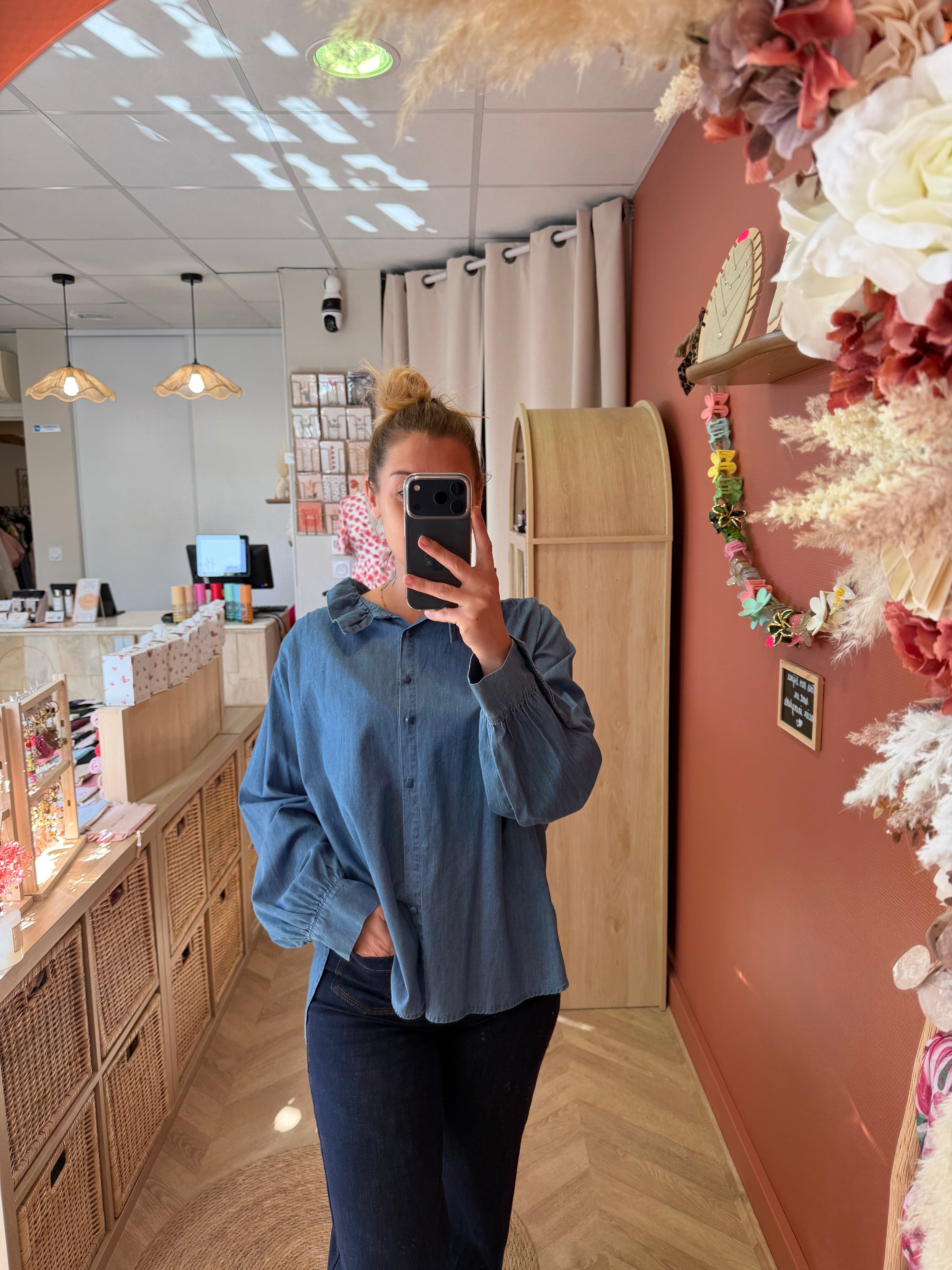 Chemise effet denim à col volant