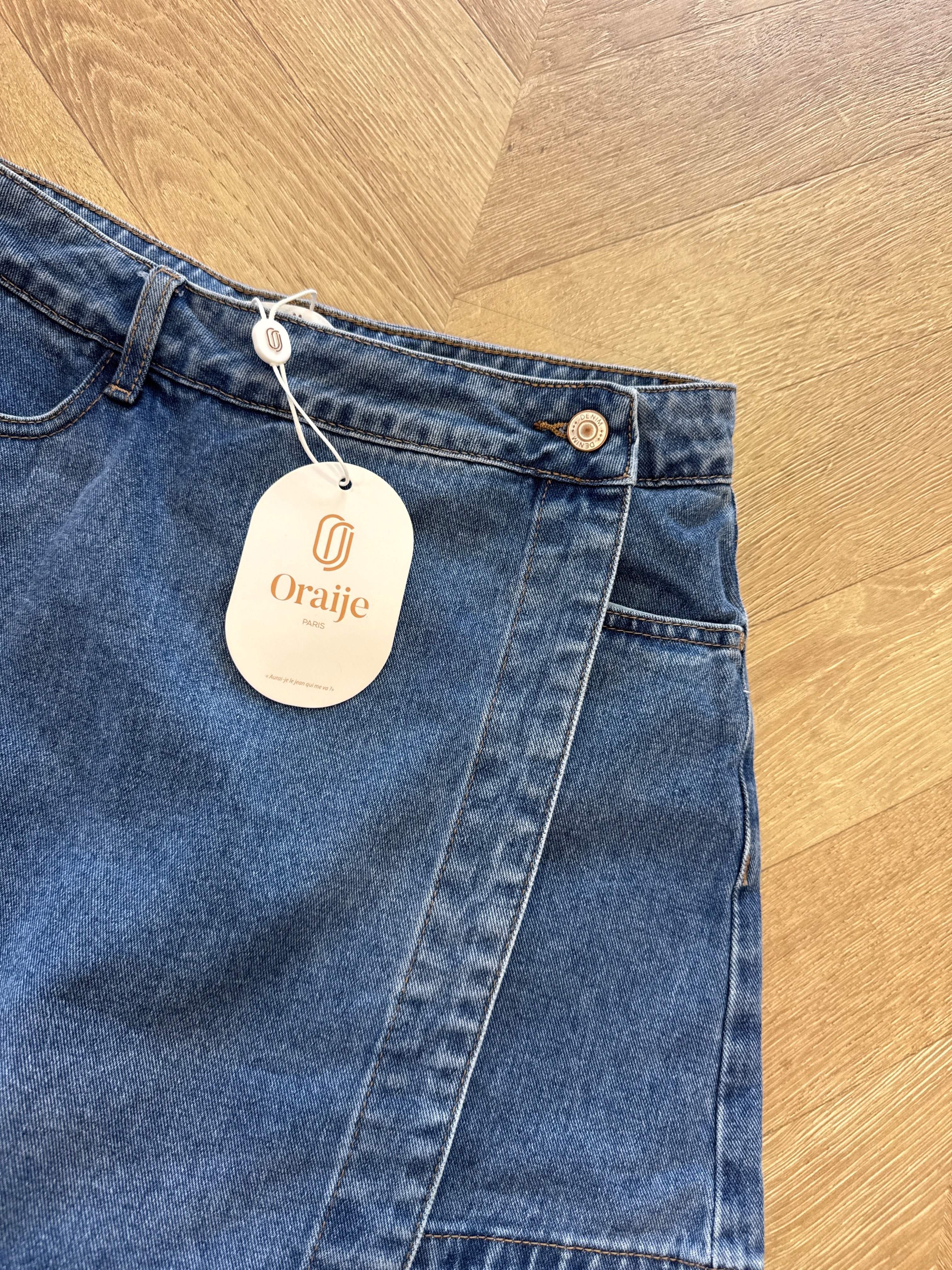 Jupe short bleu oraije