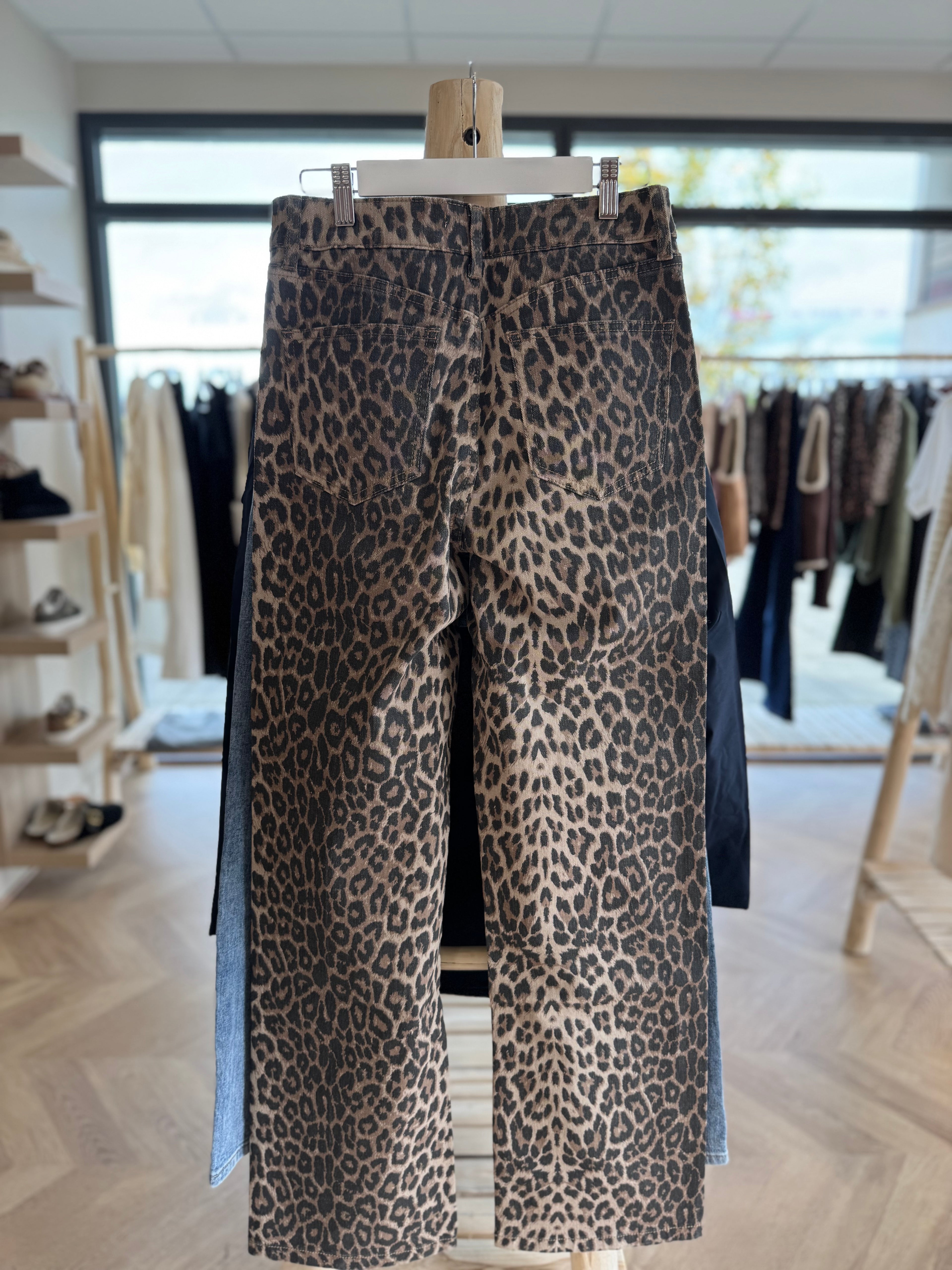 Jean Léopard Oraije