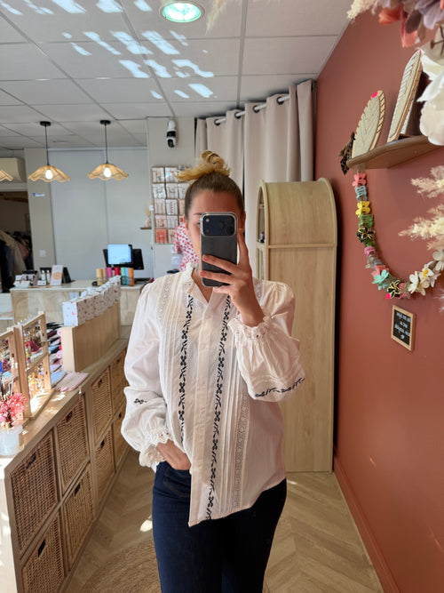Chemise brodée