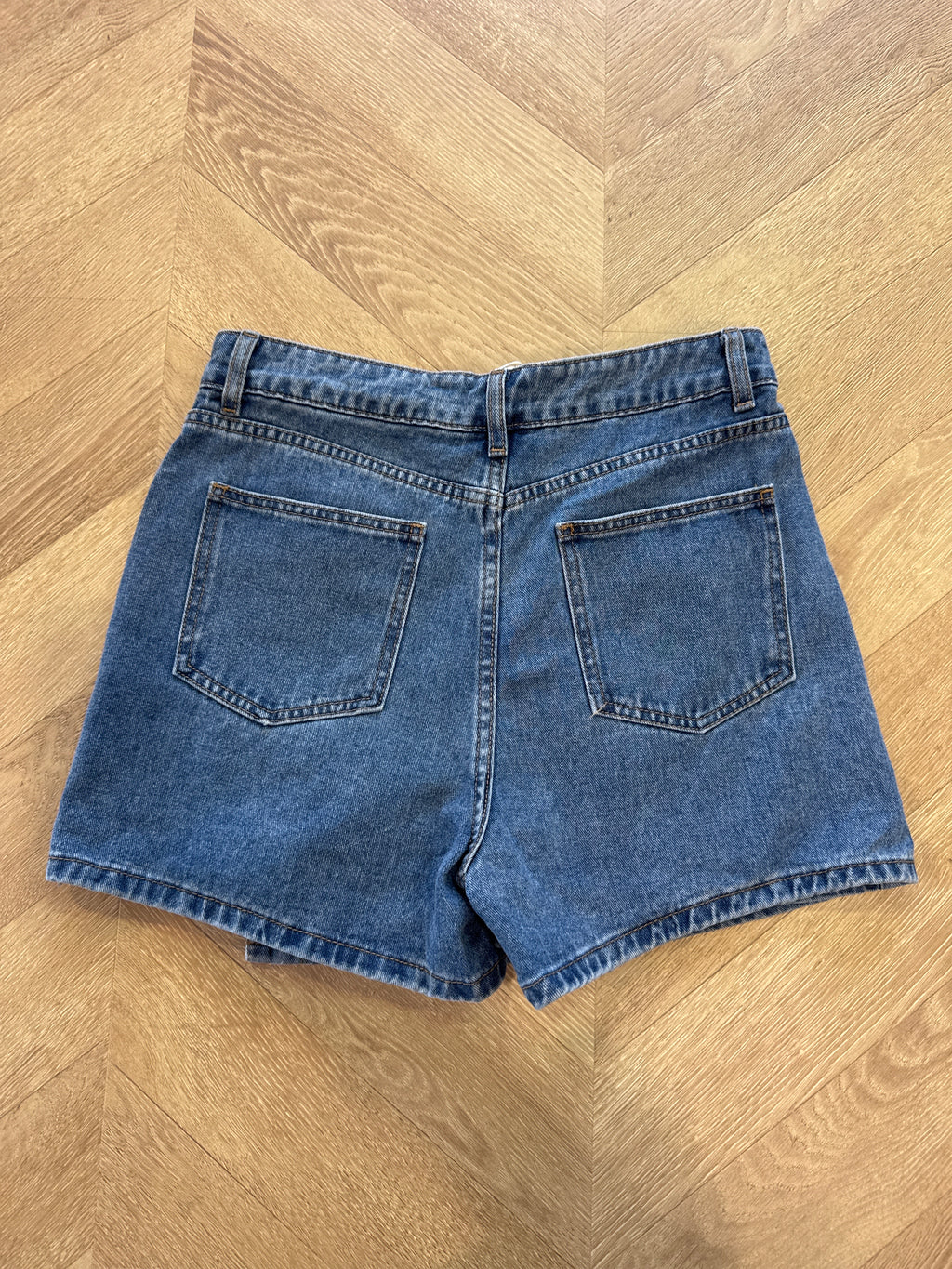 Jupe short bleu oraije