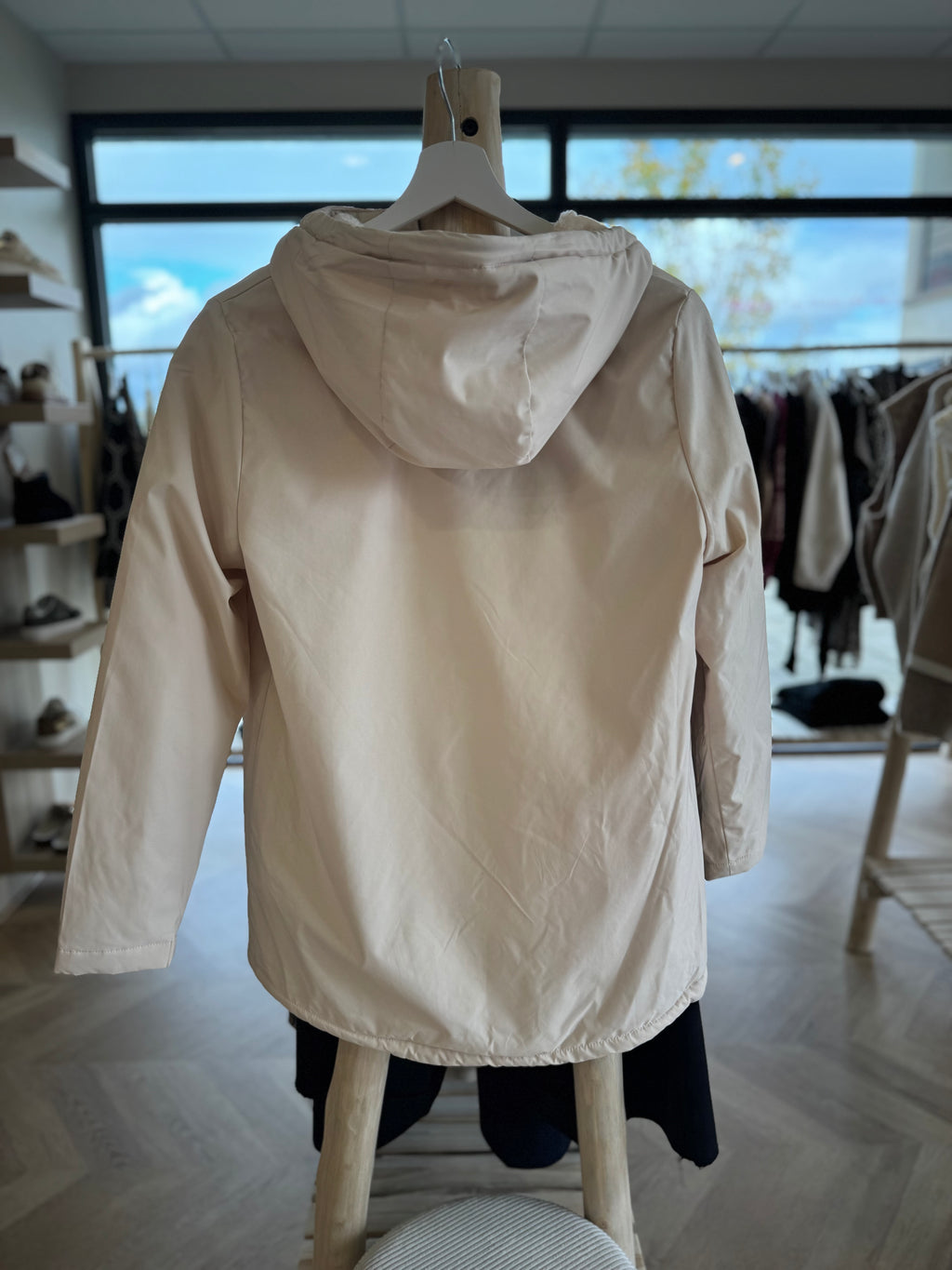 Imperméable beige doublé moumoute