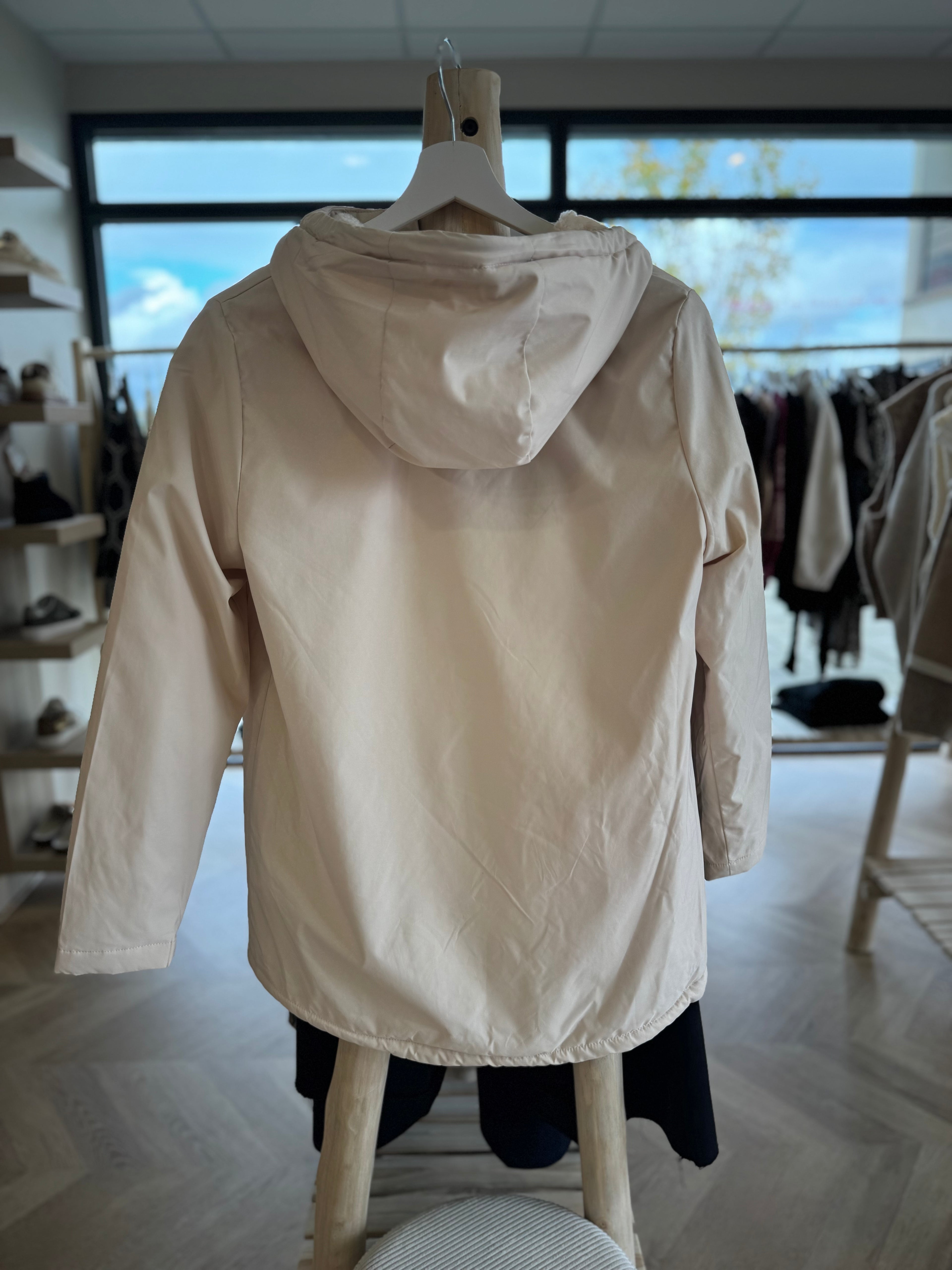 Imperméable beige doublé moumoute