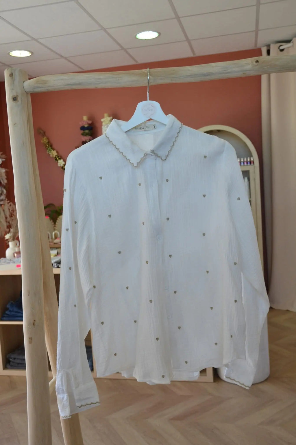 Chemise coeurs dorés