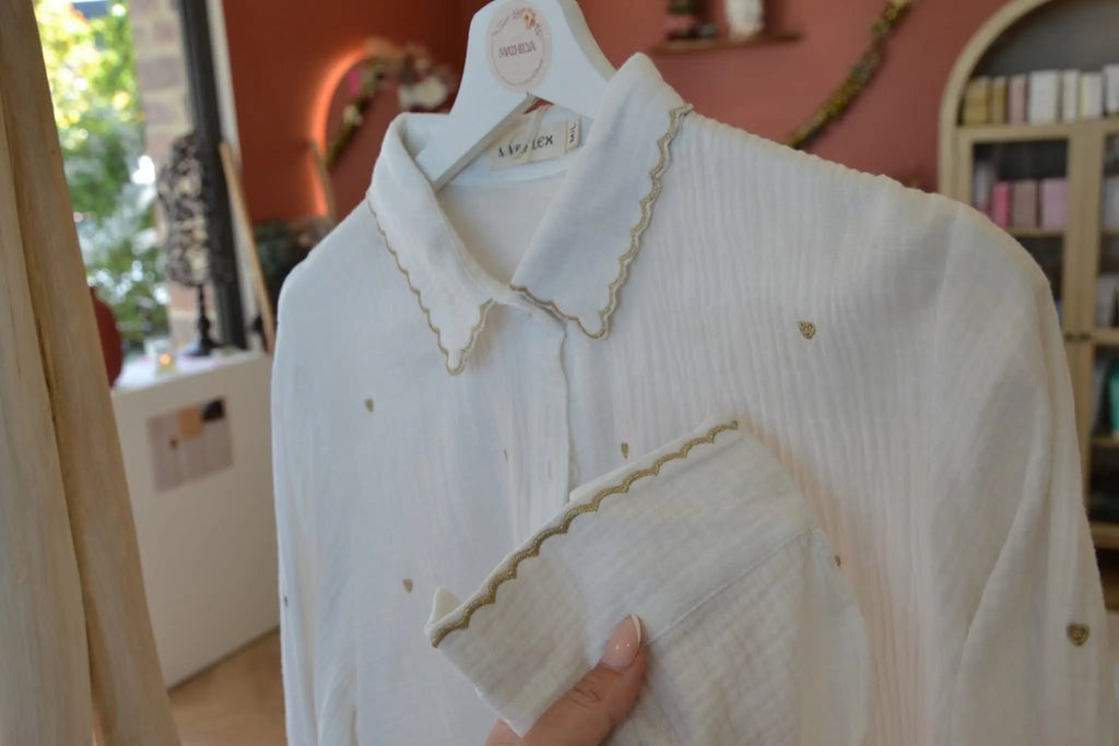 Chemise coeurs dorés