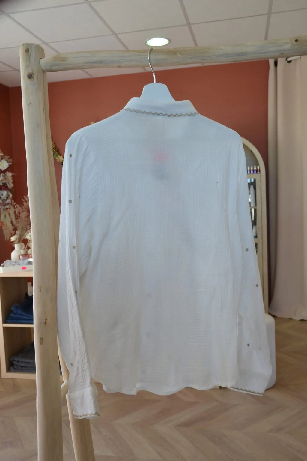 Chemise coeurs dorés