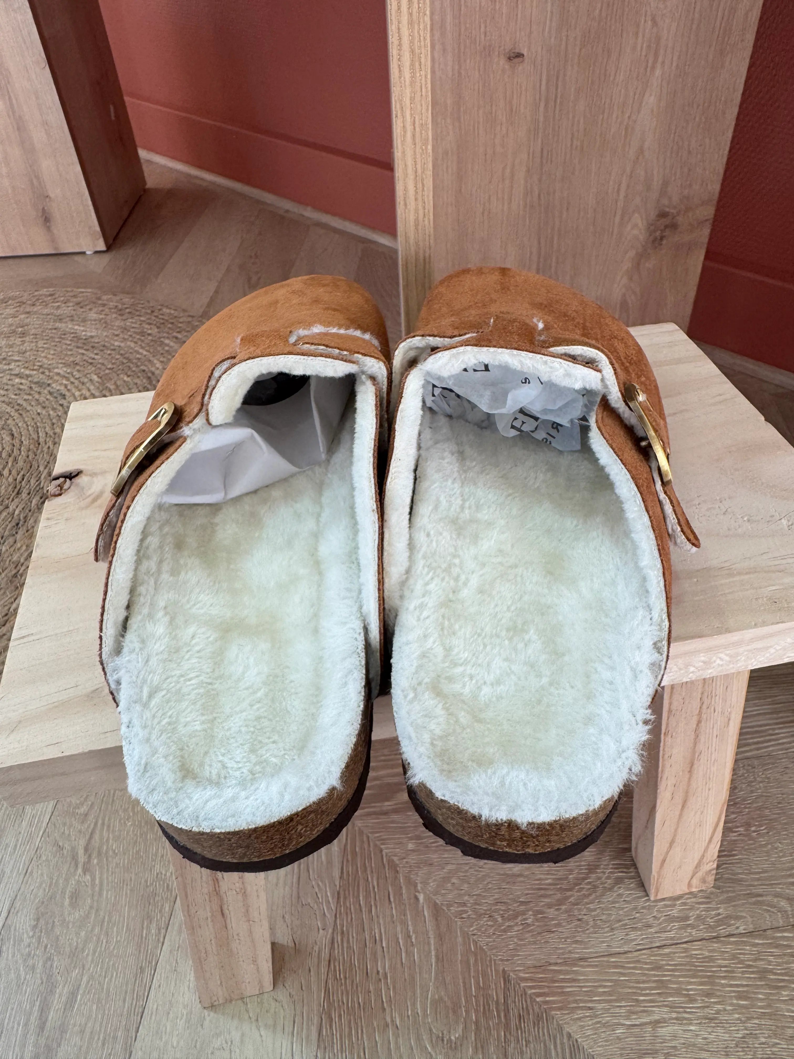 Mules fourrées camel