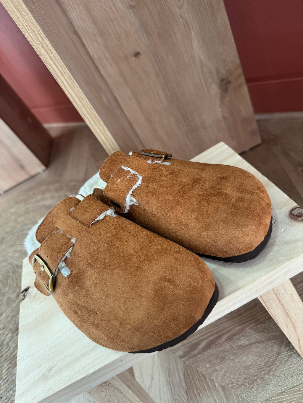 Mules fourrées camel