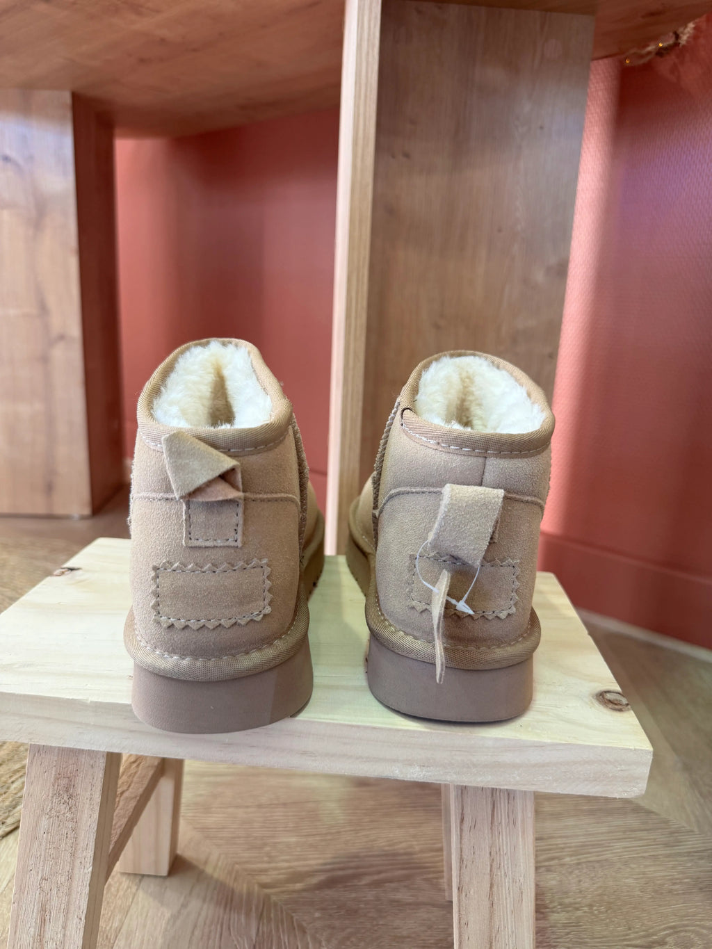 Bottines beige cuir imitation UGG