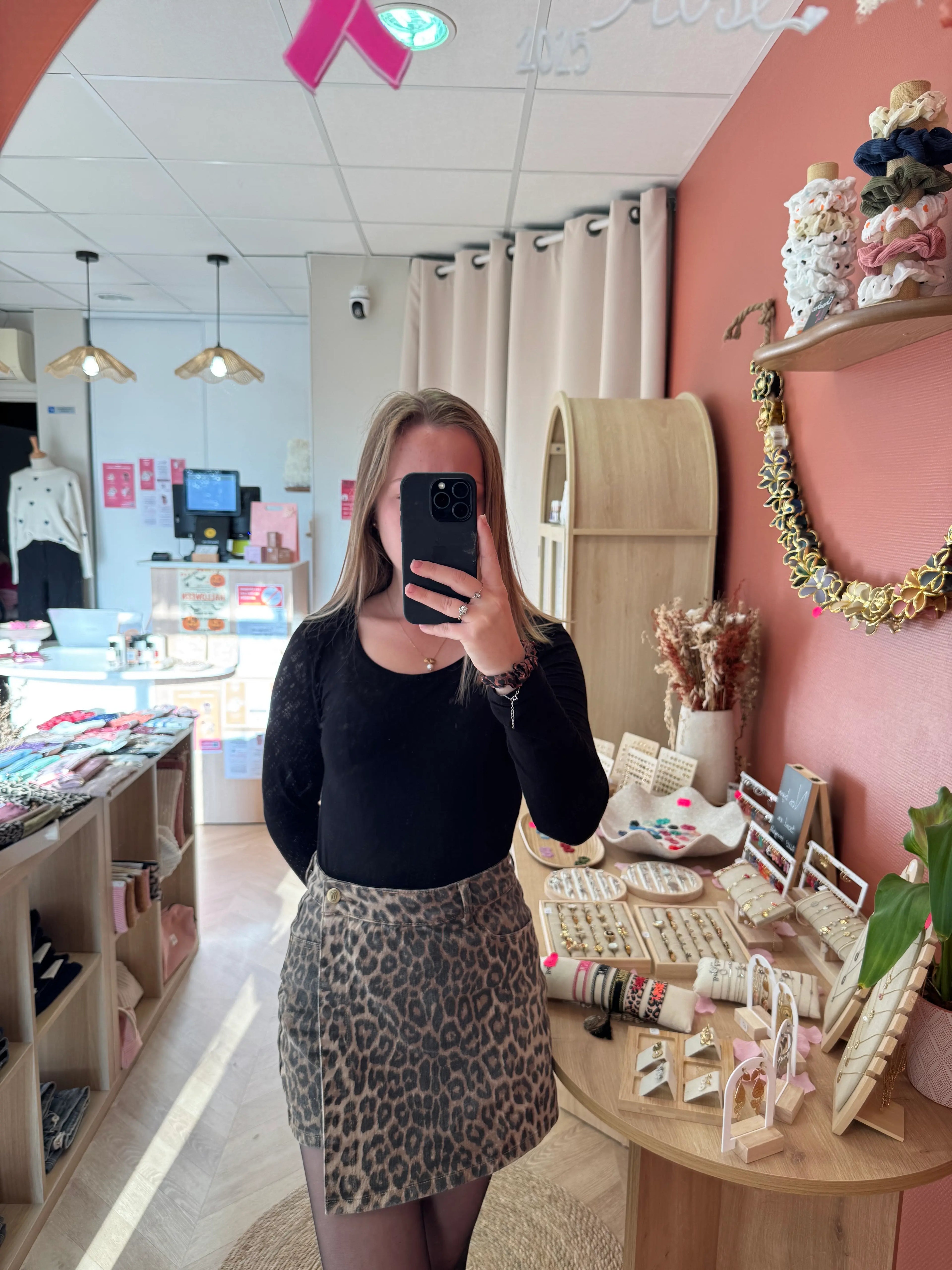 Jupe-short en jeans léopard