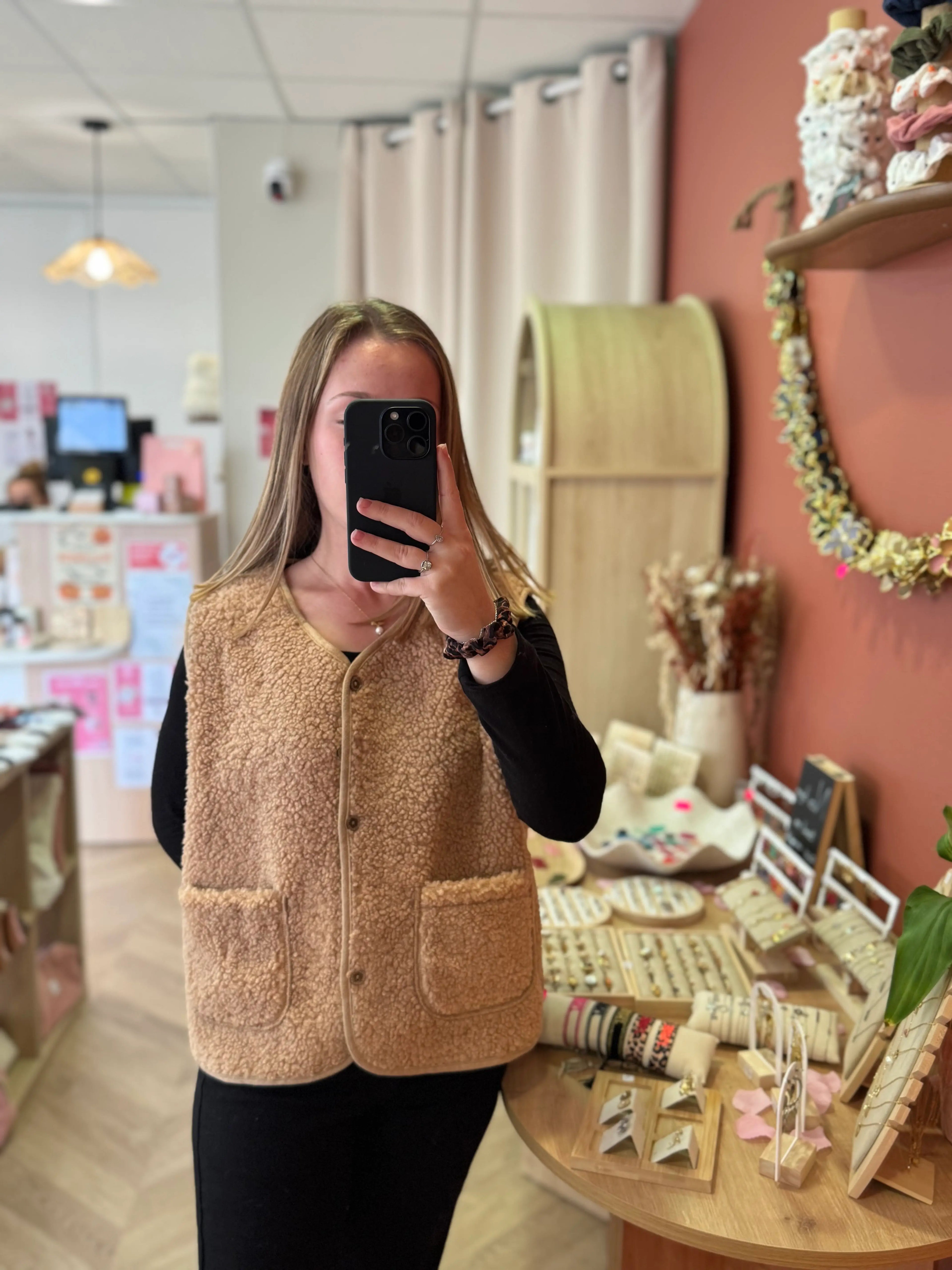 Gilet sans manches bouclée beige camel