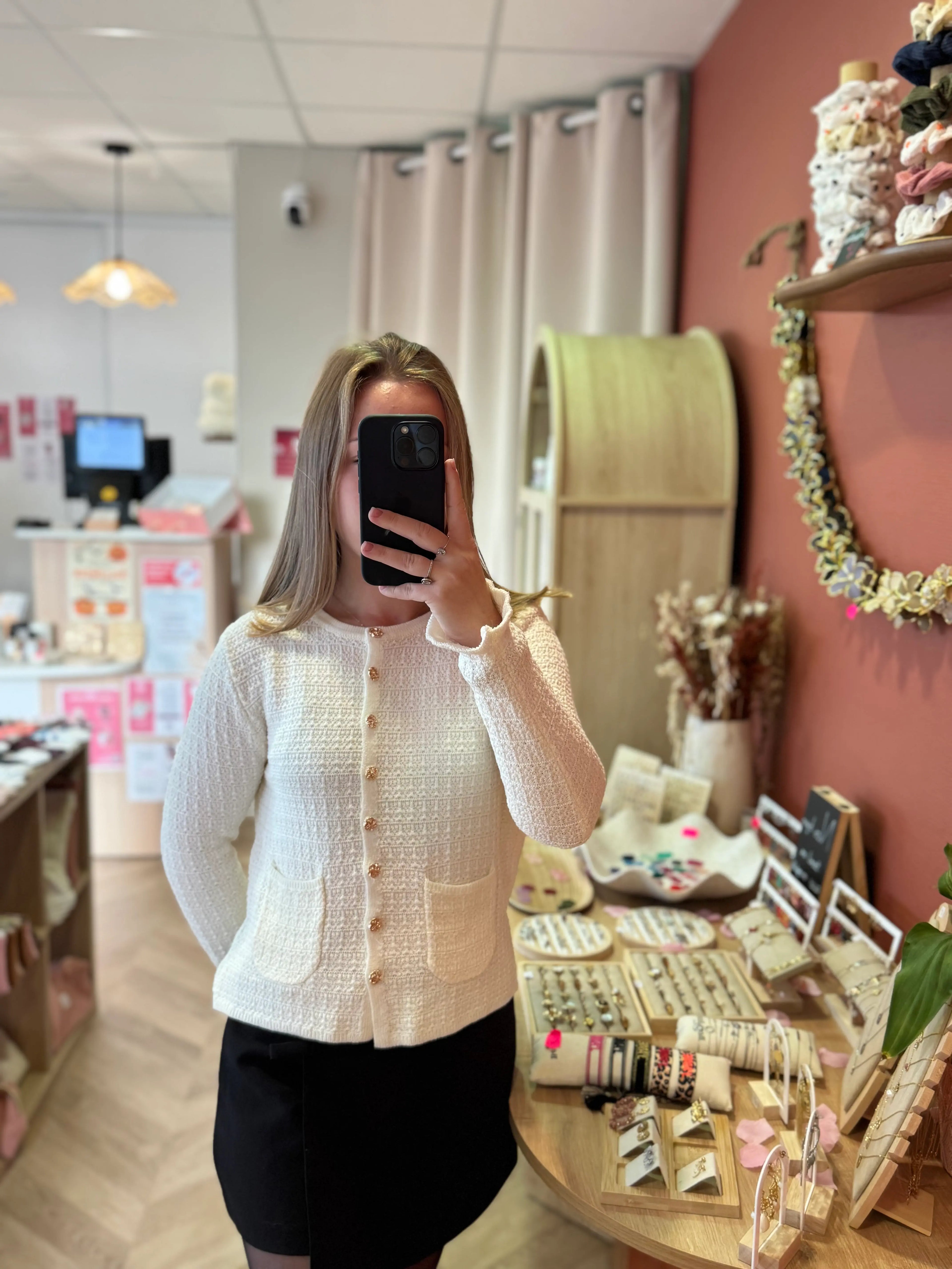 Gilet écru en maille texturée