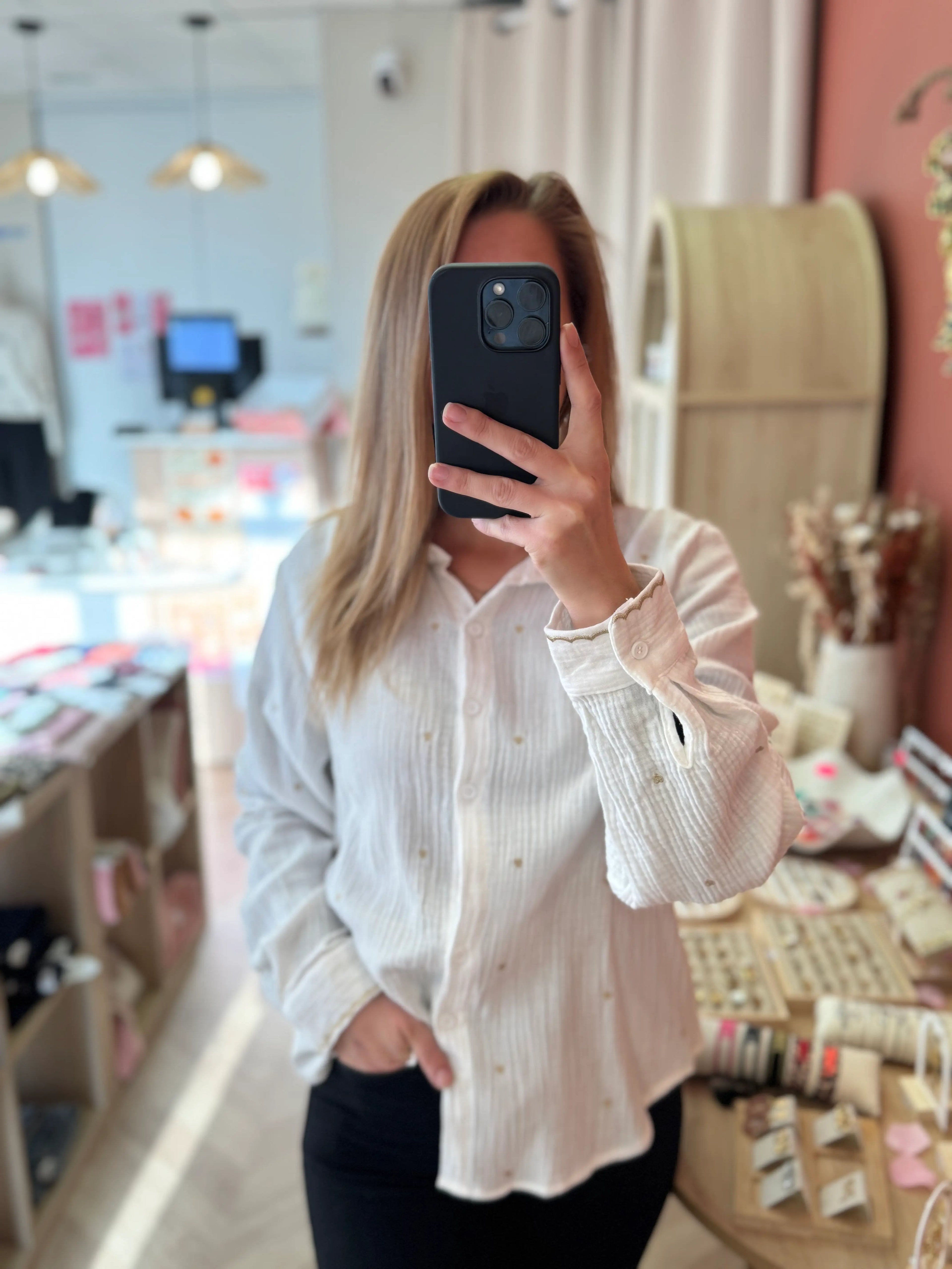 Chemise coeurs dorés