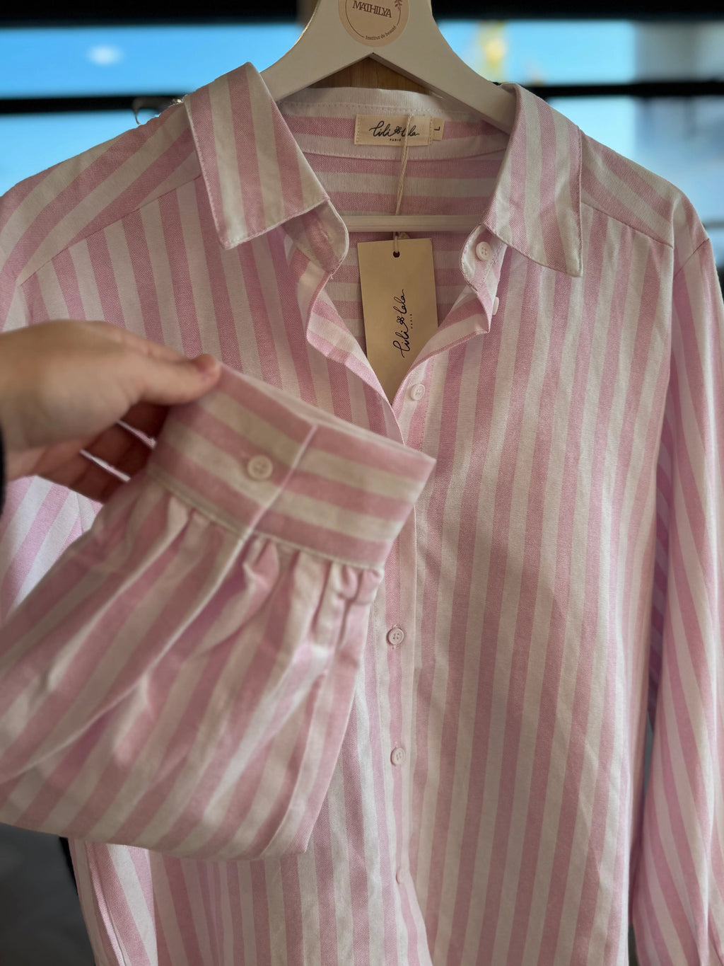 Chemise à rayures roses et blanches