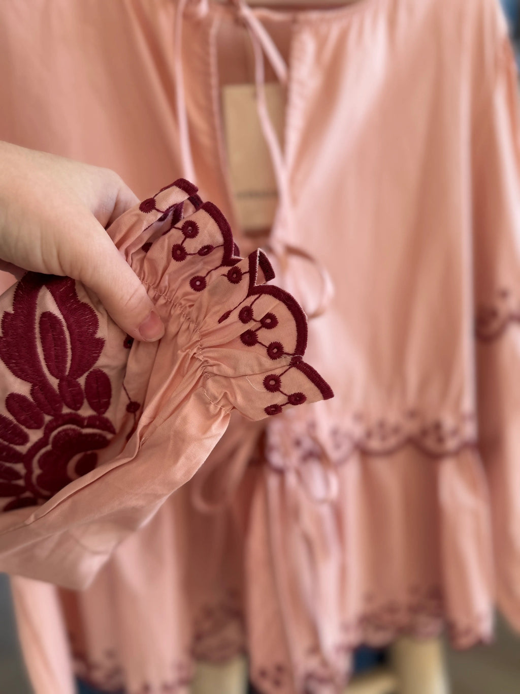 Blouse bohème-chic rose