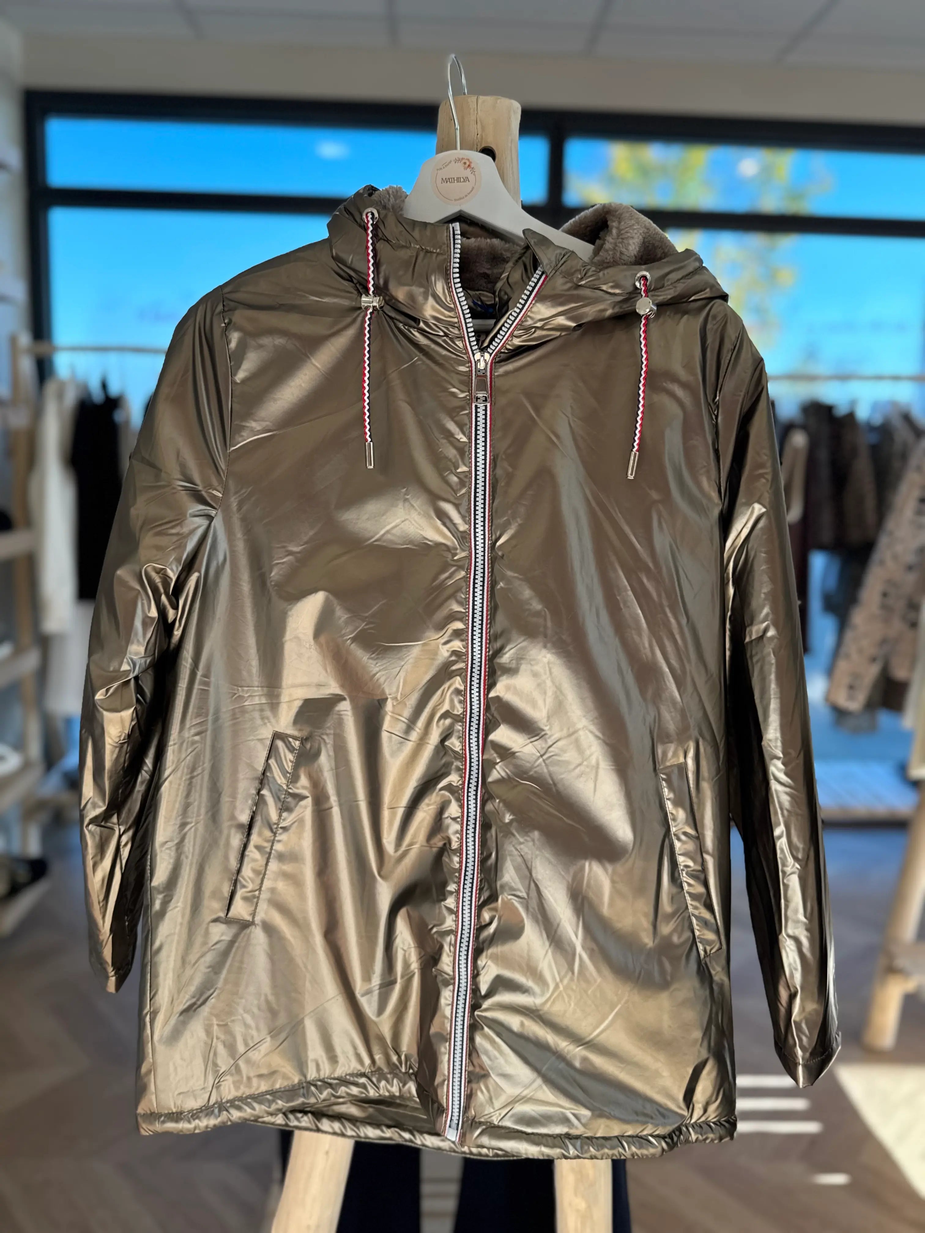 Imperméable bronze