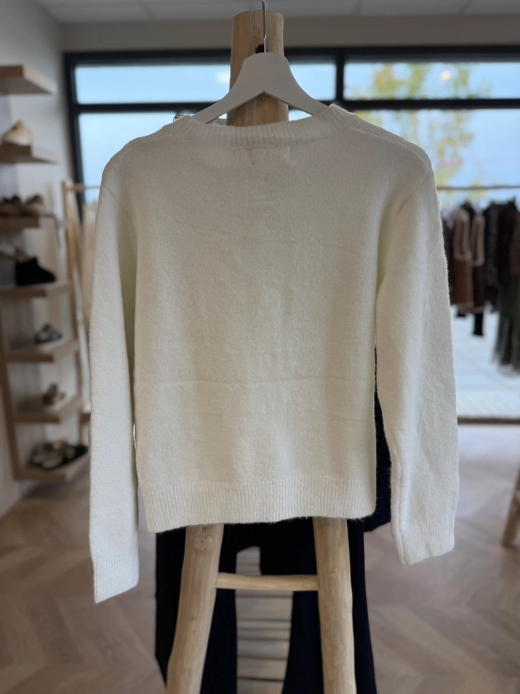 Gilet blanc à coeurs rouges