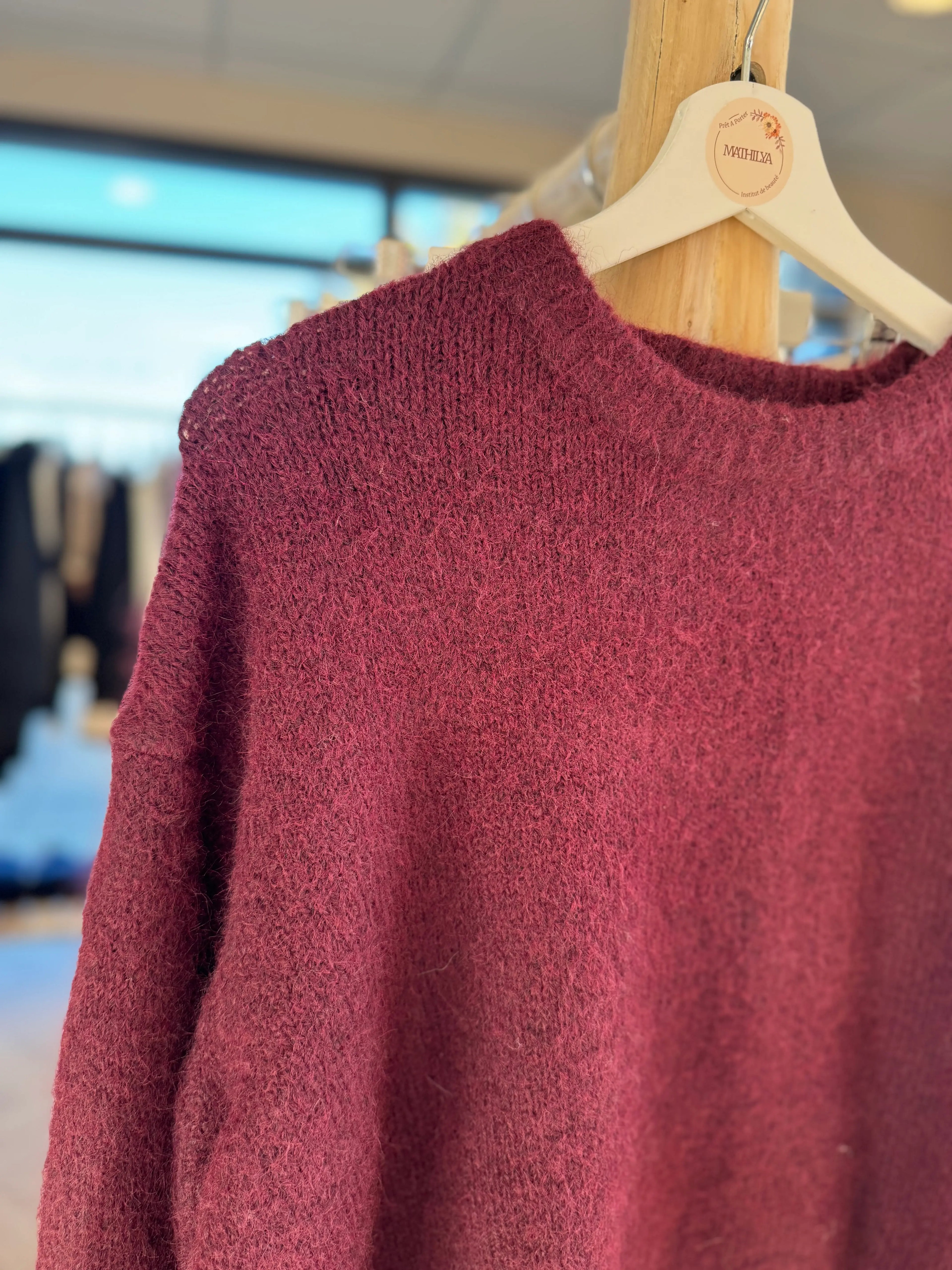Pull en maille bordeaux