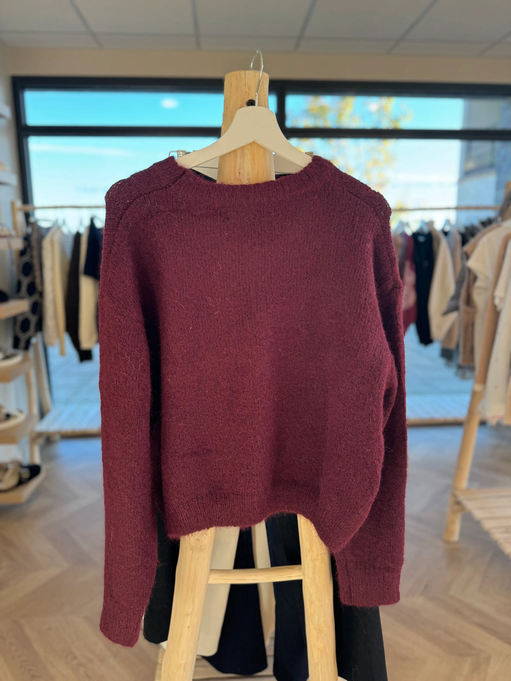 Pull en maille bordeaux