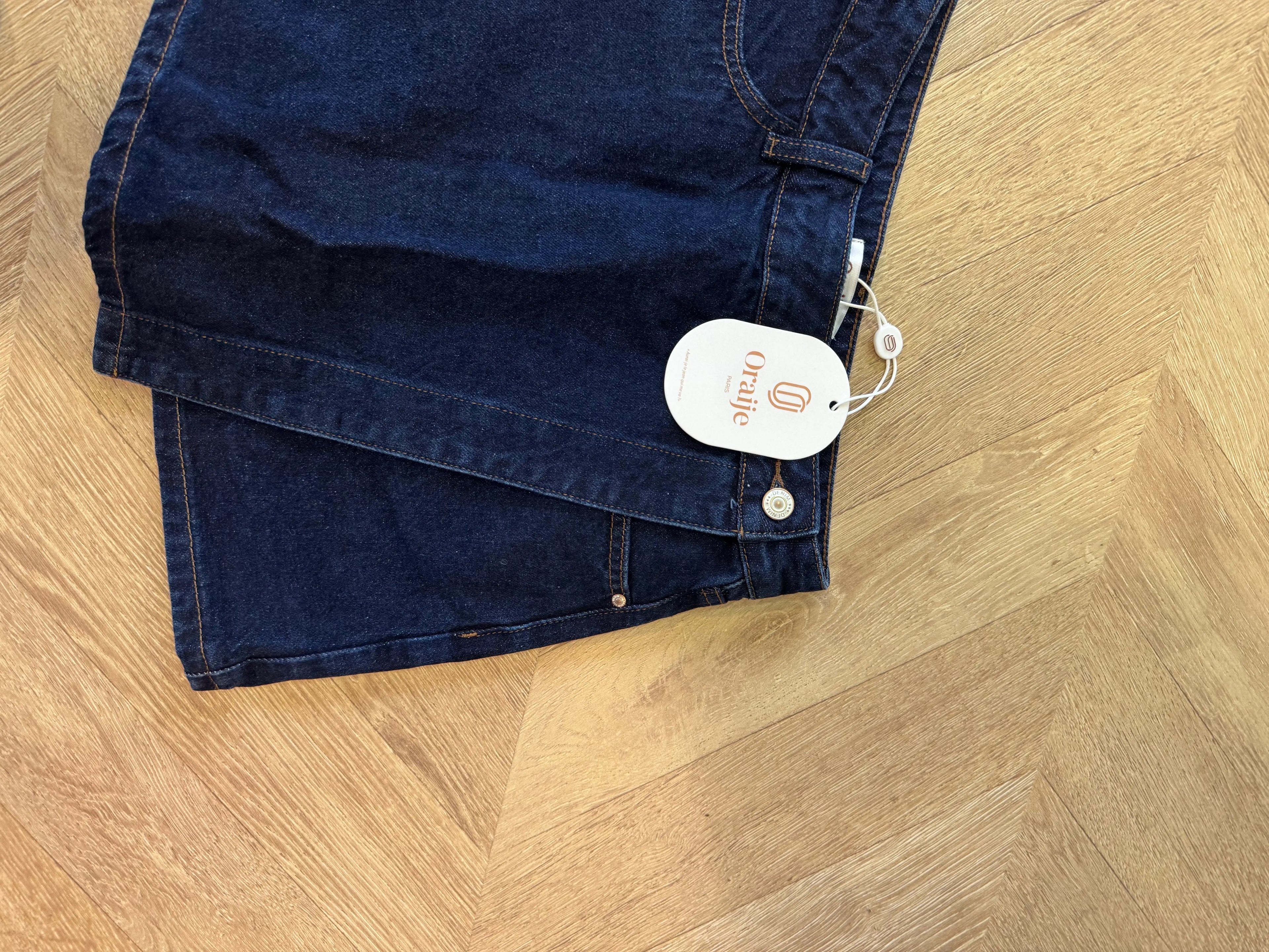 Jupe short en jeans brut