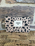 Pochette imprimé léopard, avec inscription «  amour »