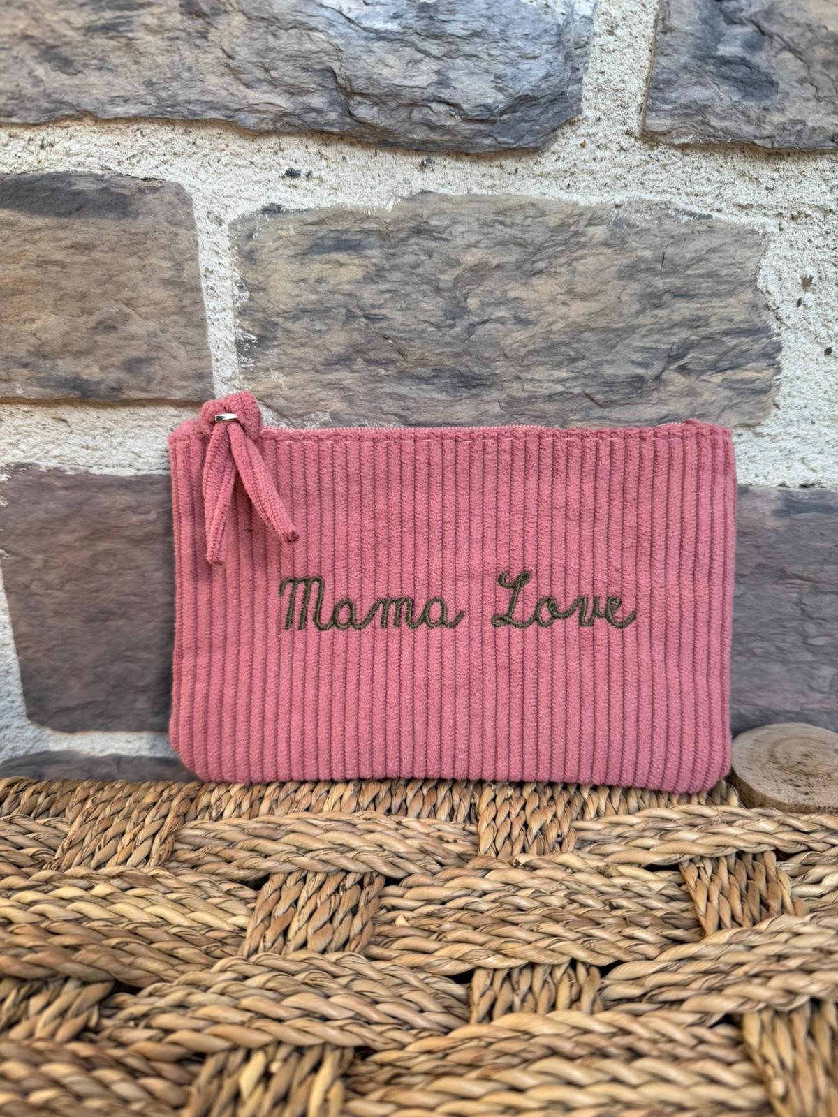 Pochette côtelée rose, avec inscription kaki « mama love »