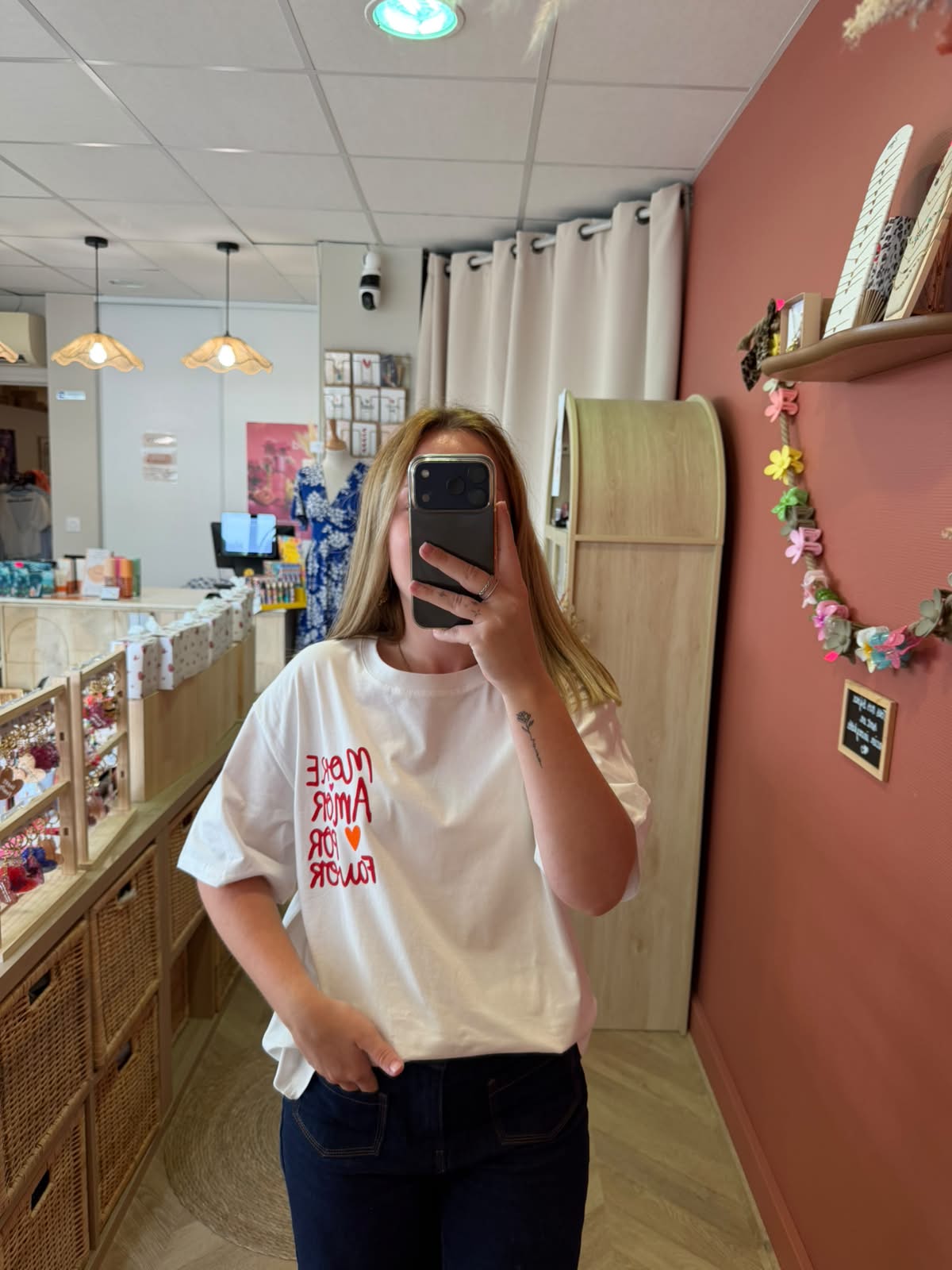 T-shirt «  Mor Amor Por Favor »