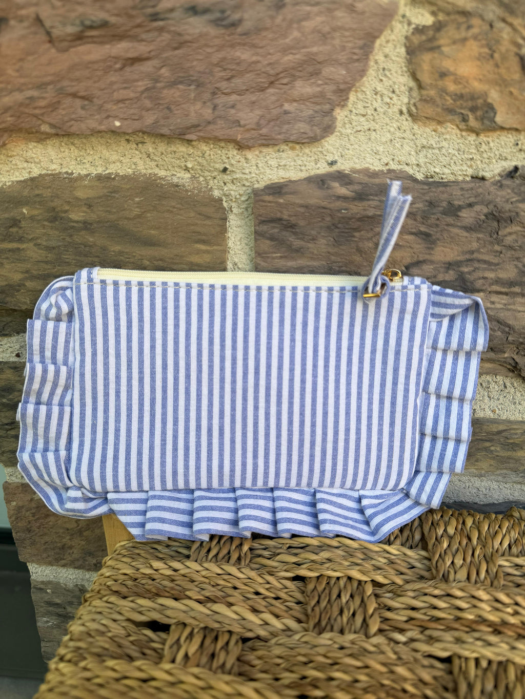 Pochette «  mère - veilleuse » rayée bleu