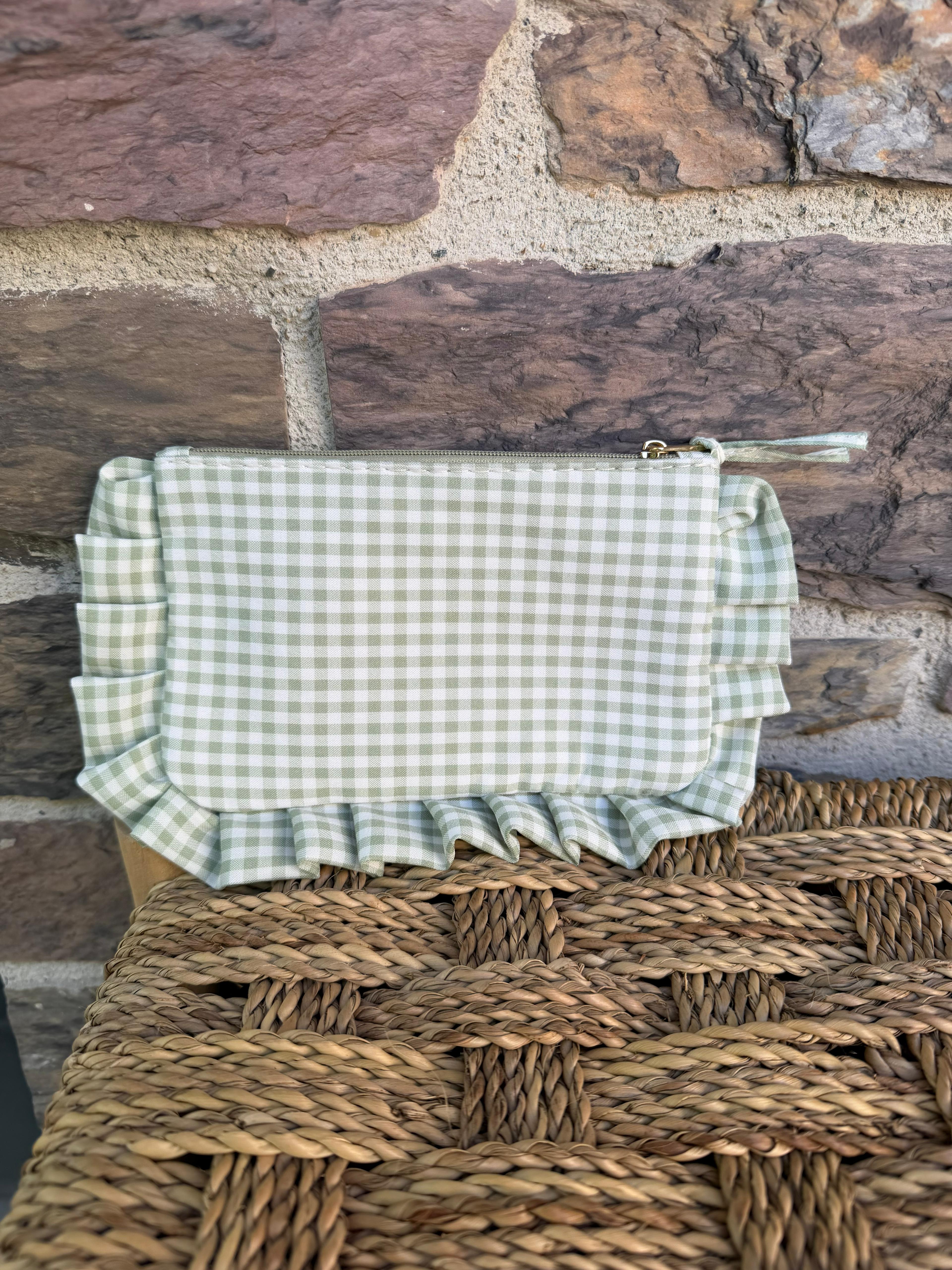 Pochette «  les copines d’abord » , effet Vichy vert