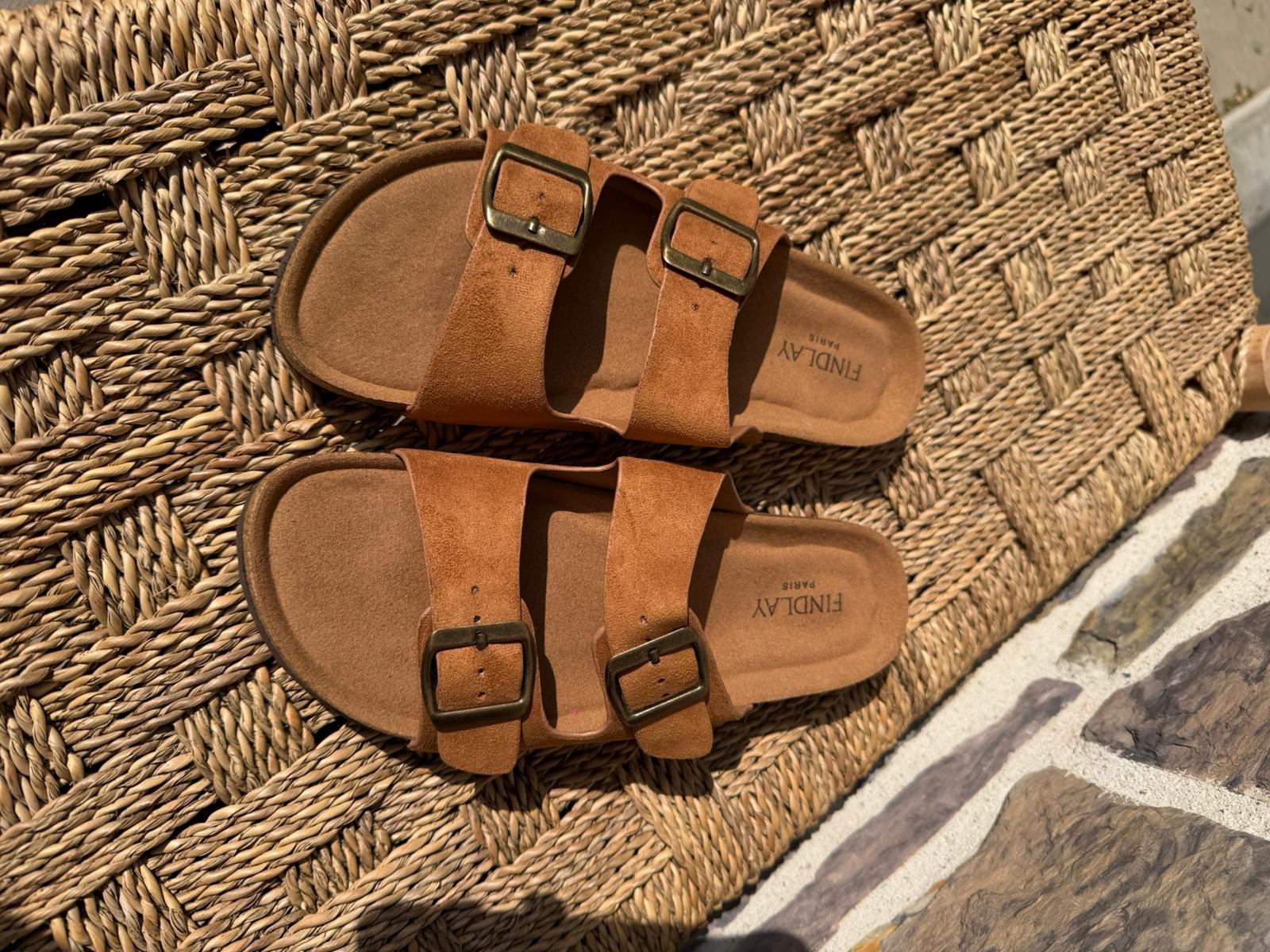 Sandales en suède