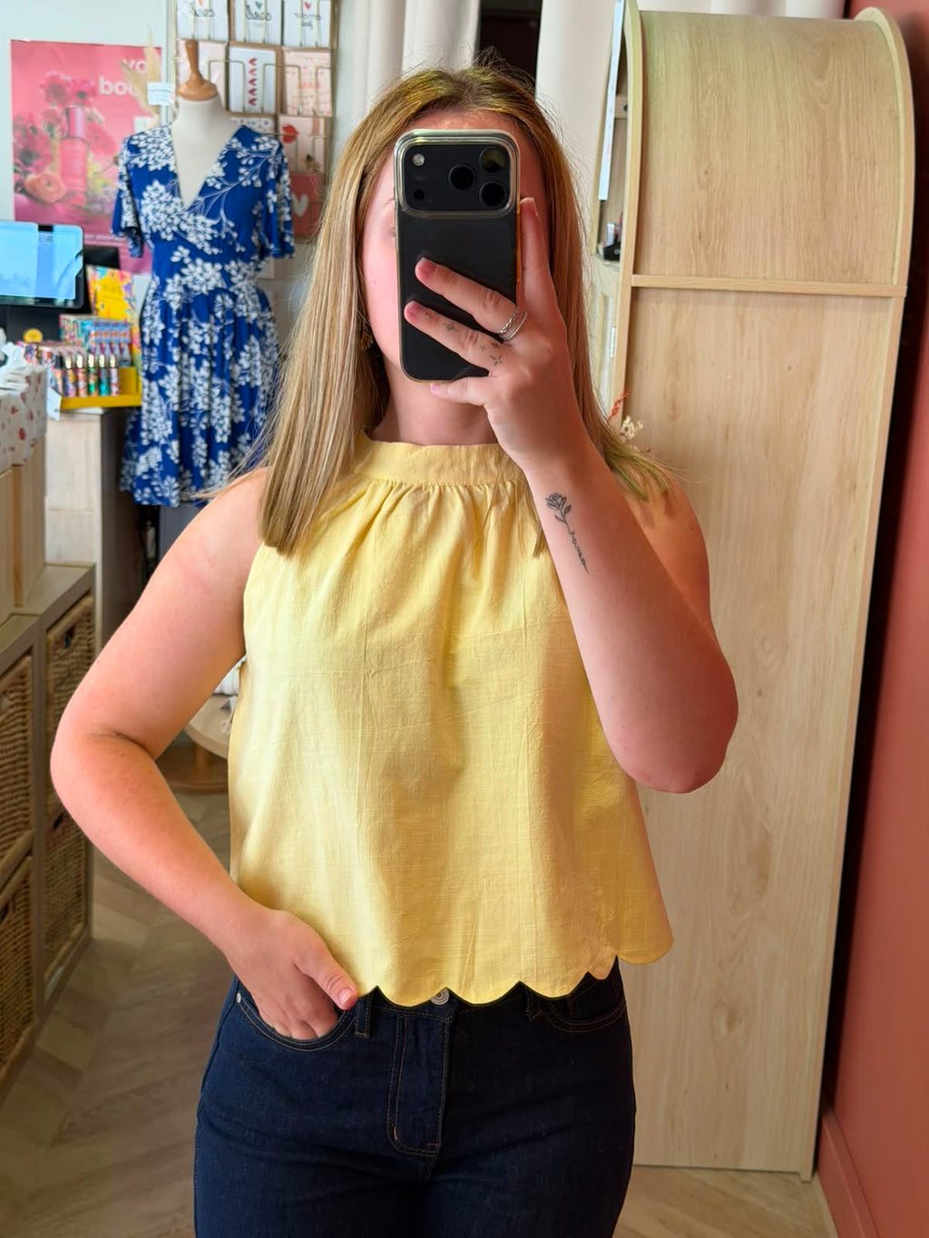 Haut Léonie – Jaune pastel