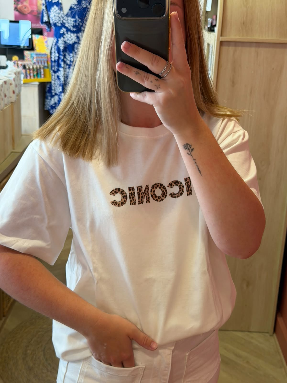 T-shirt Iconic – blanc - léopard