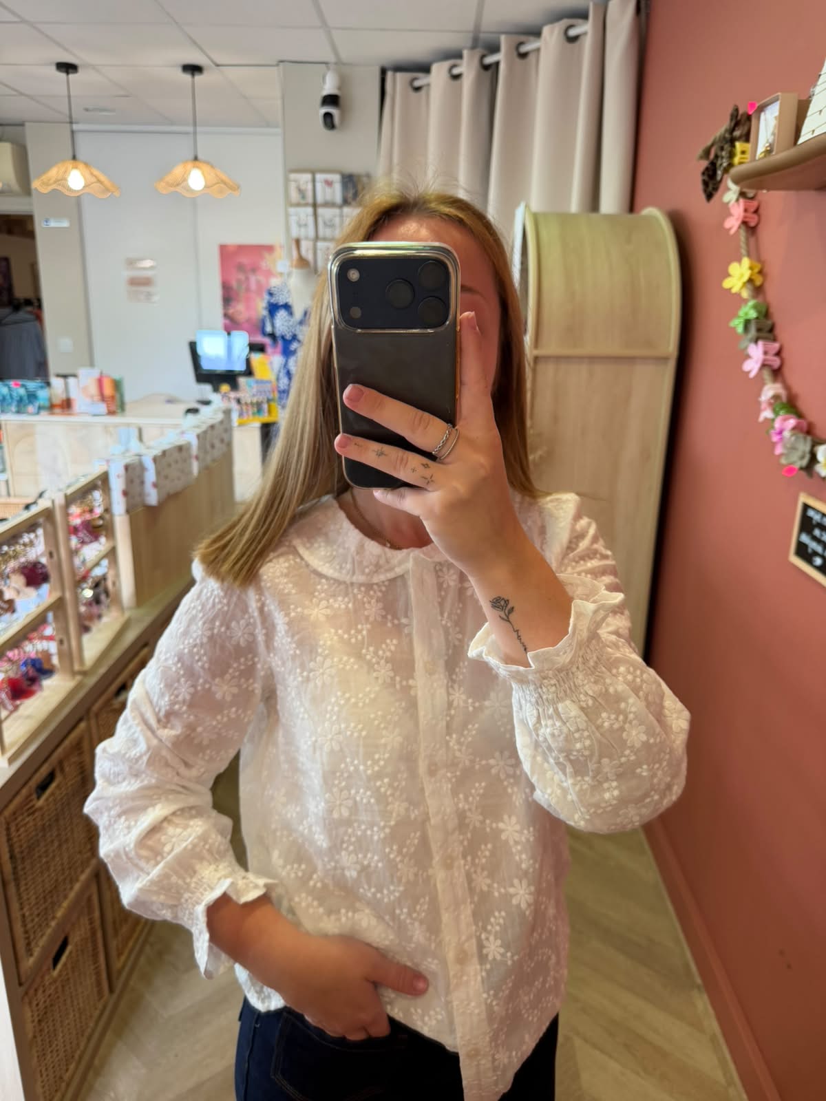 Chemise brodée fleurie – Blanc