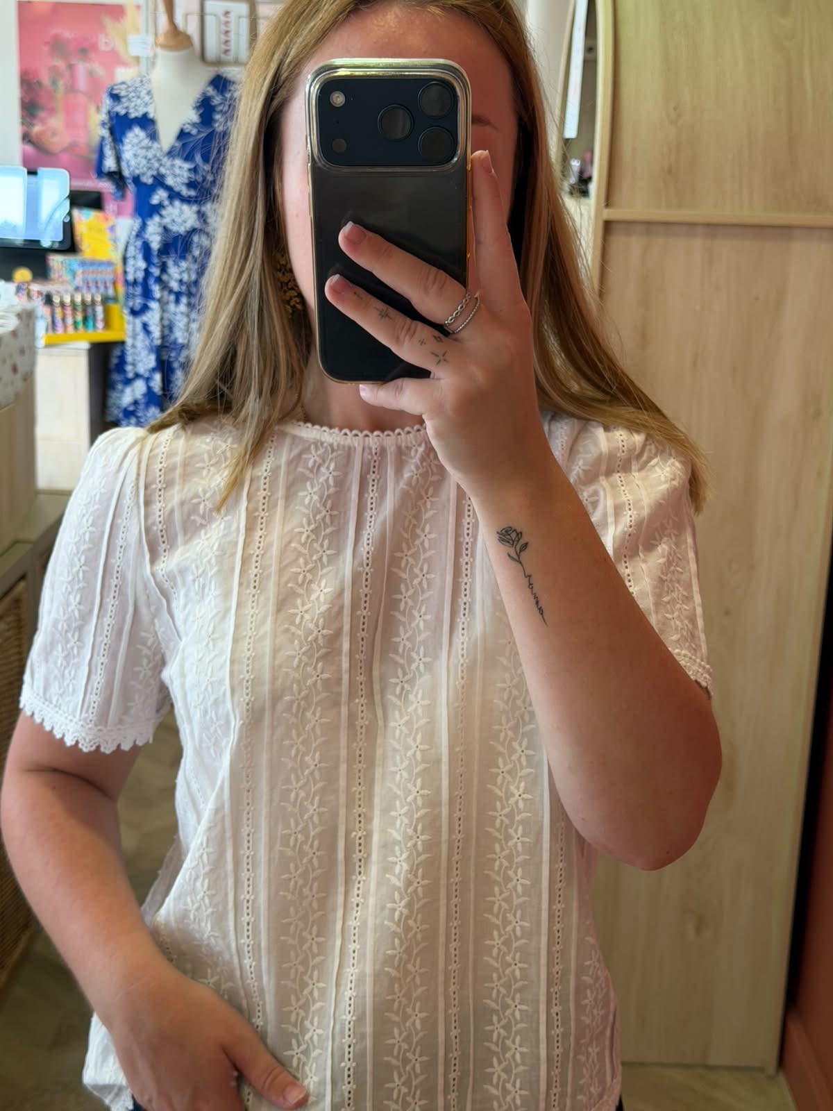 Blouse blanche manches courtes