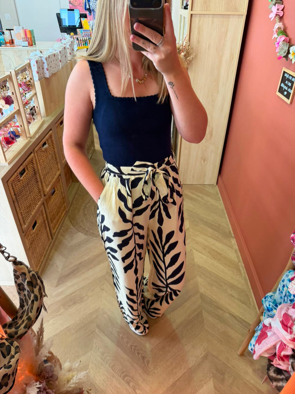 Pantalon fluide imprimé écru & marine