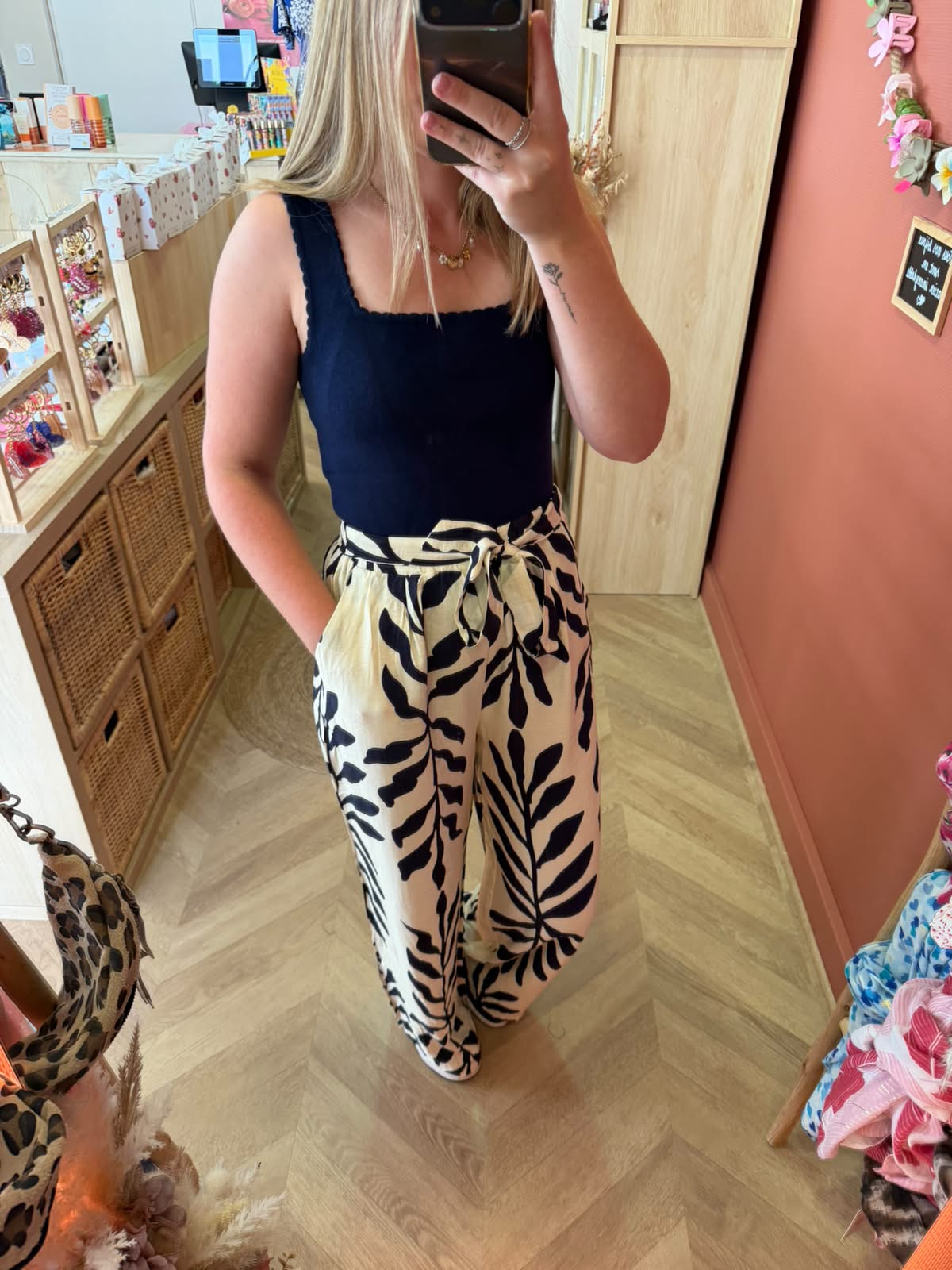 Pantalon fluide imprimé écru & marine