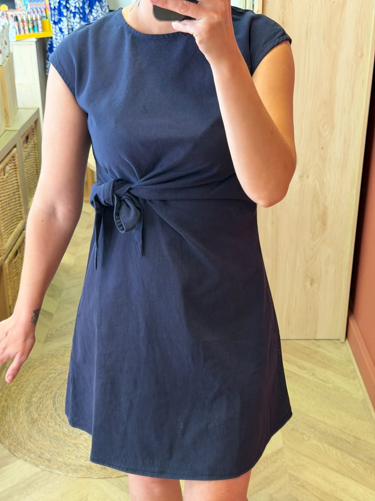 Robe courte bleu marine