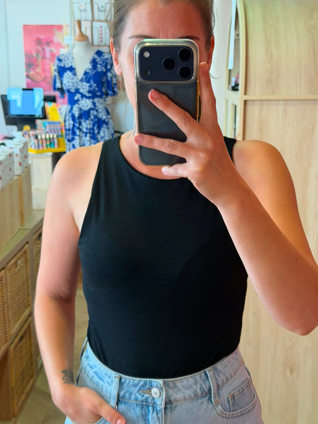 Body ajouté à col rond et coupe minimaliste noir